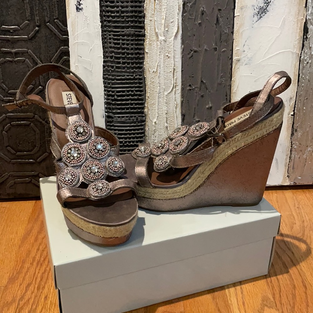 Steve Madden pewter wedges